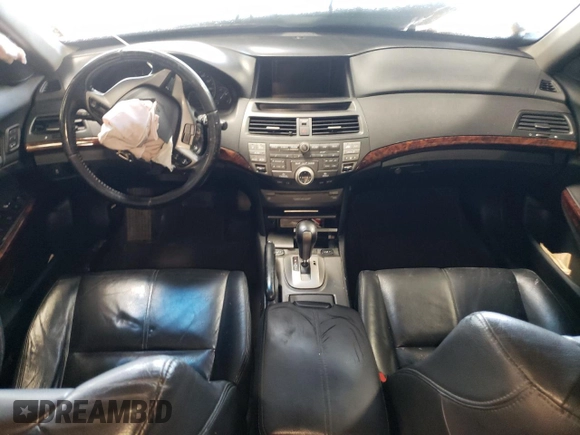 2010 Honda Crosstour EX-L z VIN 5J6TF2H51AL003779, wystawiony jako Copart lot #50901085 z przebiegiem 173 145 mil mil oraz Szkoda całkowita • Salvage title. Historia ofert i sprzedaży dostępna na DreamBid. Obrazek 8.