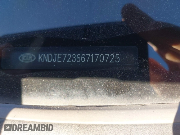 2006 Kia Sportage LX with VIN KNDJE723667170725, listed as a IAAI auction lot 42347100 with 153,002 mi miles and . Bid and sale history available at DreamBid. Image 9.