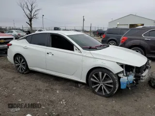2019 Nissan Altima SR with VIN 1N4BL4CV4KC198314, listed as a Copart auction lot 42836625 with 144,262 mi miles and Salvage Title. Bid and sale history available at carsss.com. Image 4.