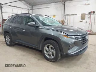 2023 Hyundai Tucson SEL z VIN 5NMJBCAE3PH220415, wystawiony jako IAAI lot #42296140 z przebiegiem 29 349 mil mil oraz . Historia ofert i sprzedaży dostępna na DreamBid. Obrazek 1.