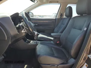 2016 Mitsubishi Outlander GT z VIN JA4JZ4AX4GZ008664, wystawiony jako Copart lot #48764485 z przebiegiem 162 068 mil mil oraz Szkoda całkowita • Salvage title. Historia ofert i sprzedaży dostępna na DreamBid. Obrazek 7.