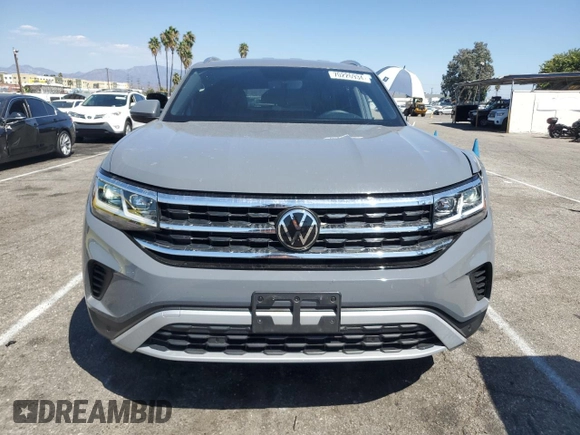 2023 Volkswagen Atlas SE with VIN 1V2WC2CA3PC226946, listed as a Copart auction lot 70226934 with 11,529 mi miles and Salvage title. Bid and sale history available at DreamBid. Image 5.