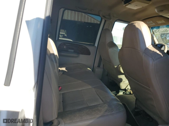 2002 Ford Super Duty F-250 XL with VIN 1FTNW21F42EA73932, listed as a Copart auction lot 48339575 with 0 mi miles and Salvage Title. Bid and sale history available at carsss.com. Image 10.