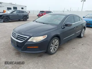 2012 Volkswagen CC Sport z VIN WVWMP7AN9CE536582, wystawiony jako IAAI lot #42295115 z przebiegiem 169 409 mil mil oraz . Historia ofert i sprzedaży dostępna na DreamBid. Obrazek 2.