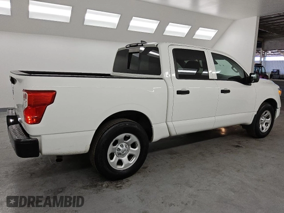 2022 Nissan Titan SV with VIN 1N6AA1EE5NN101277, listed as a Copart auction lot 88662965 with 39,179 mi miles and Clean title. Bid and sale history available at DreamBid. Image 3.