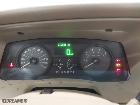 2006 Mercury Grand Marquis LS Premium with VIN 2MEFM75V86X652742, listed as a IAAI auction lot 41839679 with 212,821 mi miles. Bid and sale history available at carsss.com. Image 7.