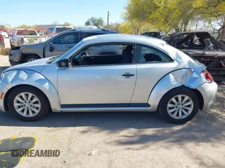 2013 Volkswagen Beetle Entry с VIN 3VWFP7AT6DM669039, выставлен на аукционе IAAI как лот 42057732 с пробегом 58 552 миль миль и . История ставок и продаж доступна на DreamBid. Изображение 13.
