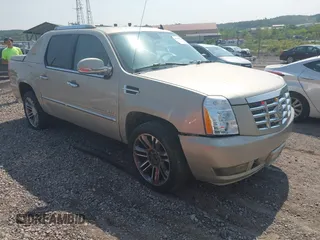 2007 Cadillac Escalade EXT z VIN 3GYFK62817G262085, wystawiony jako IAAI lot #42338230 z przebiegiem Nie podano mil oraz . Historia ofert i sprzedaży dostępna na DreamBid. Obrazek 1.