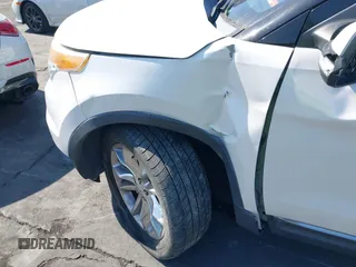 2015 Ford Explorer Limited z VIN 1FM5K7F87FGC65631, wystawiony jako IAAI lot #41465348 z przebiegiem Nie podano mil oraz . Historia ofert i sprzedaży dostępna na DreamBid. Obrazek 17.