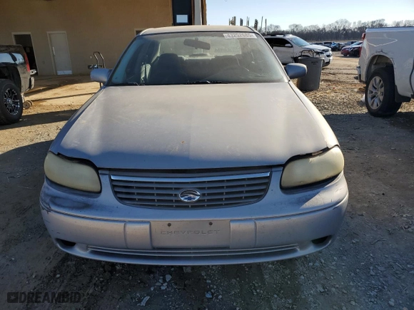 1999 Chevrolet Malibu with VIN 1G1ND52M5X6106418, listed as a Copart auction lot 43252685 with 153,422 mi miles and Salvage Title. Bid and sale history available at carsss.com. Image 5.