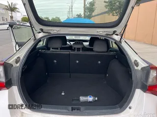 2019 Toyota Prius L Eco z VIN JTDKARFU1K3071925, wystawiony jako IAAI lot #42309839 z przebiegiem 99 671 mil mil oraz . Historia ofert i sprzedaży dostępna na DreamBid. Obrazek 1.
