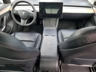 2022 Tesla Model 3 z VIN 5YJ3E1EA1NF286584, wystawiony jako Copart lot #52142755 z przebiegiem 83 340 mil mil oraz Czysty tytuł • Clean title. Historia ofert i sprzedaży dostępna na DreamBid. Obrazek 8.