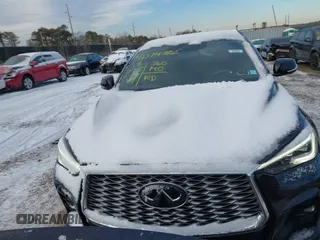2023 Infiniti QX55 Essential z VIN 3PCAJ5KR1PF114918, wystawiony jako IAAI lot #41374722 z przebiegiem 13 775 mil mil oraz . Historia ofert i sprzedaży dostępna na DreamBid. Obrazek 12.