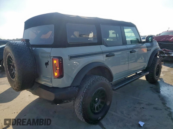 2021 Ford Bronco with VIN 1FMDE5BHXMLA97789, listed as a Copart auction lot 59548025 with 93,959 mi miles and Salvage title. Bid and sale history available at DreamBid. Image 3.