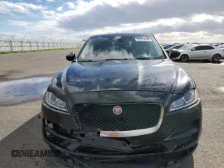 2020 Jaguar F-Pace 25t with VIN SADCS2FX2LA644836, listed as a Copart auction lot 43058284 with 62,929 mi miles and . Bid and sale history available at DreamBid. Image 5.