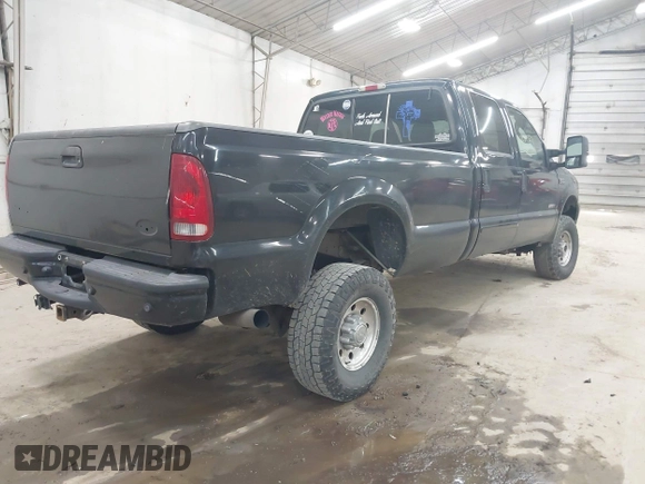 2004 Ford F-350 XL z VIN 1FTSW31P74EB44030, wystawiony jako IAAI lot #42232329 z przebiegiem 141 796 mil mil oraz . Historia ofert i sprzedaży dostępna na DreamBid. Obrazek 4.