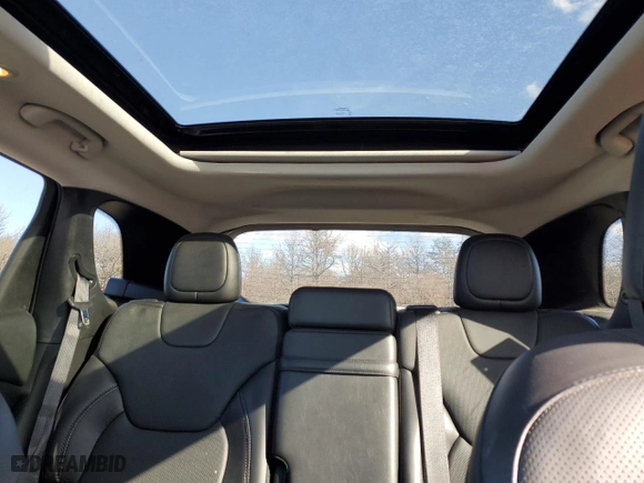 2019 Jeep Cherokee Overland with VIN 1C4PJMJX4KD259763, listed as a Copart auction lot 42593055 with 45,485 mi miles and Salvage Title. Bid and sale history available at carsss.com. Image 10.