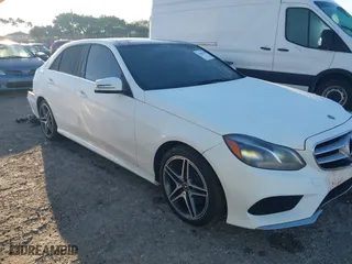 2015 Mercedes-Benz E-Class E 250 BlueTEC Luxury with VIN WDDHF0EB4FB098397, listed as a IAAI auction lot 41662245 with 42,272 mi miles. Bid and sale history available at carsss.com. Image 1.