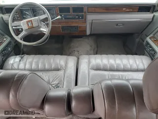 1989 Lincoln Town Car with VIN 1LNBM81F5KY790569, listed as a Copart auction lot 86815844 with 28,022 mi miles and Clean Title. Bid and sale history available at carsss.com. Image 8.