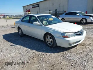 2003 Acura TL with VIN 19UUA56633A003918, listed as a IAAI auction lot 41881073 with 158,697 mi miles. Bid and sale history available at carsss.com. Image 1.