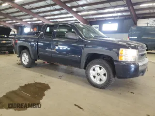 2008 Chevrolet Silverado 1500 LTZ with VIN 1GCEK19088Z220504, listed as a Copart auction lot 42056945 with 196,584 mi miles and Clean Title. Bid and sale history available at carsss.com. Image 4.