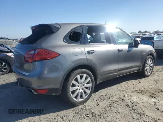 2011 Porsche Cayenne S Hybrid with VIN WP1AE2A22BLA91600, listed as a Copart auction lot 42423435 with 75,993 mi miles and Salvage Title. Bid and sale history available at carsss.com. Image 3.