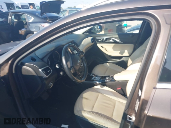 2017 Infiniti QX30 Premium z VIN SJKCH5CP4HA023330, wystawiony jako IAAI lot #42407253 z przebiegiem 132 317 mil mil oraz . Historia ofert i sprzedaży dostępna na DreamBid. Obrazek 16.