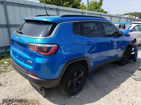 2018 Jeep Compass Latitude with VIN 3C4NJDBB1JT232894, listed as a Copart auction lot 66177184 with NaN miles and Salvage Title. Bid and sale history available at carsss.com. Image 3.