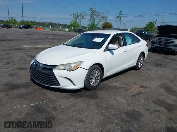 2015 Toyota Camry XLE with VIN 4T1BF1FK6FU948938, listed as a IAAI auction lot 42023487 with 107,232 mi miles. Bid and sale history available at carsss.com. Image 17.