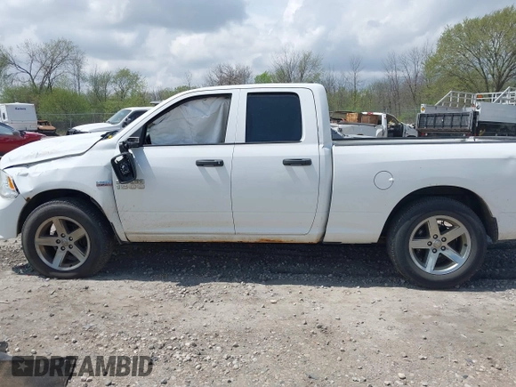 2016 Ram 1500 Express z VIN 1C6RR7FT5GS135696, wystawiony jako IAAI lot #42245486 z przebiegiem 150 056 mil mil oraz . Historia ofert i sprzedaży dostępna na DreamBid. Obrazek 14.