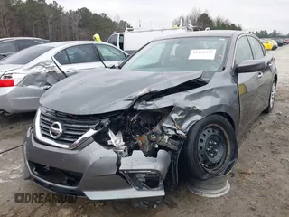 2017 Nissan Altima SV with VIN 1N4AL3AP2HC479630, listed as a IAAI auction lot 41418451 with 117,828 mi miles and . Bid and sale history available at carsss.com. Image 6.