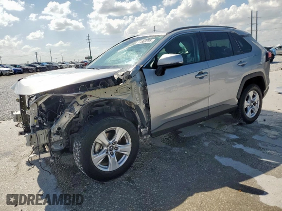 2019 Toyota RAV4 XLE with VIN 2T3W1RFV2KC015887, listed as a Copart auction lot 61869255 with 69,227 mi miles and Clean title. Bid and sale history available at DreamBid. Image 1.
