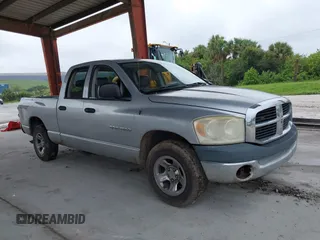 2007 Dodge 1500 ST with VIN 1D7HA18K07J556699, listed as a IAAI auction lot 40279682 with 251,237 mi miles and . Bid and sale history available at carsss.com. Image 1.