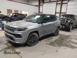2022 Jeep Compass High Altitude with VIN 3C4NJDCB8NT109002, listed as a IAAI auction lot 41500984 with 70,119 mi miles and . Bid and sale history available at carsss.com. Image 17.