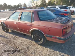 1990 Oldsmobile Cutlass Ciera with VIN 2G3AM54N7L2303078, listed as a IAAI auction lot 41882943 with 190,496 mi miles and . Bid and sale history available at DreamBid. Image 3.