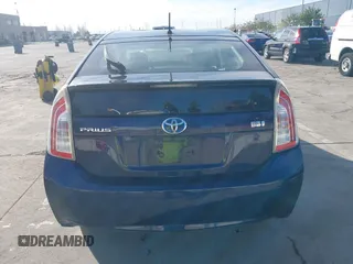 2015 Toyota Prius Four with VIN JTDKN3DU0F0473415, listed as a IAAI auction lot 42008750 with 87,760 mi miles. Bid and sale history available at carsss.com. Image 17.
