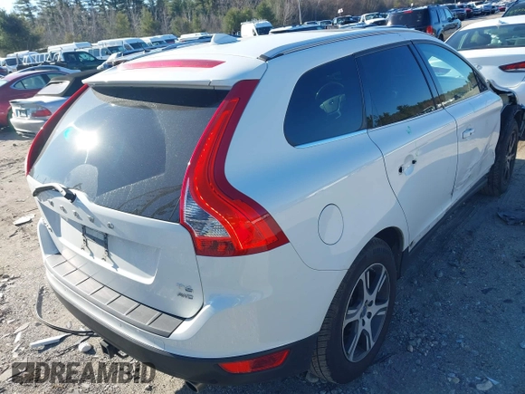 2013 Volvo XC60 T6 with VIN YV4902DZ8D2420737, listed as a IAAI auction lot 41986161 with 165,954 mi miles. Bid and sale history available at carsss.com. Image 4.