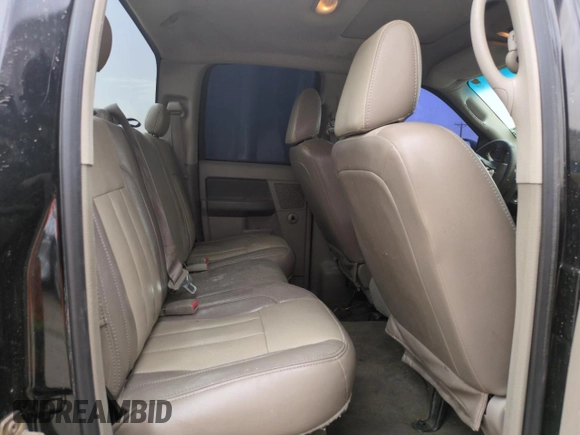 2006 Dodge 1500 SLT z VIN 1D7HU18216S566822, wystawiony jako Copart lot #52455255 z przebiegiem 142 382 mil mil oraz Szkoda całkowita • Salvage title. Historia ofert i sprzedaży dostępna na DreamBid. Obrazek 10.