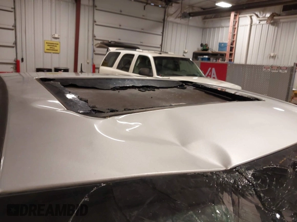 2014 Chevrolet Impala LTZ with VIN 2G1WC5E3XE1157931, listed as a IAAI auction lot 42688907 with 119,985 mi miles and . Bid and sale history available at DreamBid. Image 18.