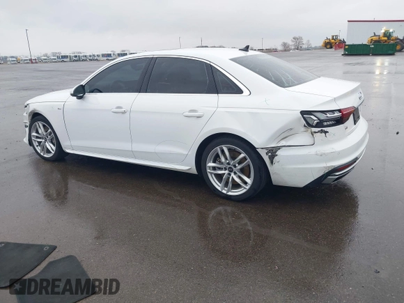 2023 Audi A4 S line Premium Plus z VIN WAUEAAF44PN007093, wystawiony jako IAAI lot #42071571 z przebiegiem 51 244 mil mil oraz . Historia ofert i sprzedaży dostępna na DreamBid. Obrazek 3.