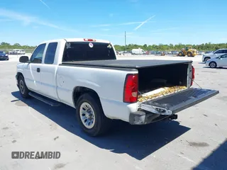 2006 Chevrolet Silverado 1500 Work Truck with VIN 1GCEC19X16Z241671, listed as a IAAI auction lot 41863339 with 168,186 mi miles. Bid and sale history available at carsss.com. Image 3.