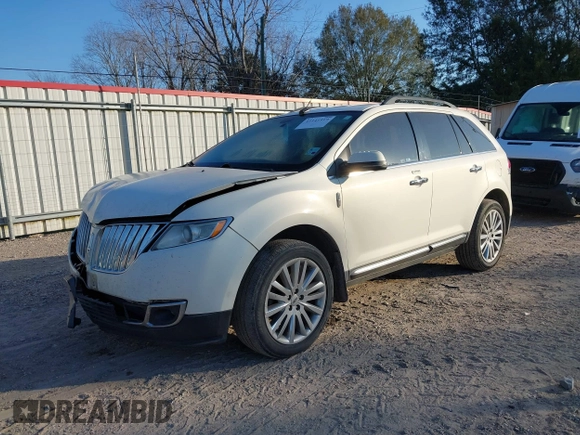 2013 Lincoln MKX with VIN 2LMDJ6JK0DBL13474, listed as a IAAI auction lot 41141919 with 133,344 mi miles. Bid and sale history available at carsss.com. Image 17.