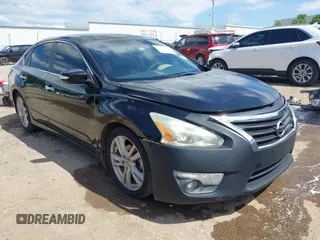 2015 Nissan Altima SL with VIN 1N4BL3AP1FC104507, listed as a IAAI auction lot 42430778 with 242,221 mi miles and . Bid and sale history available at DreamBid. Image 1.