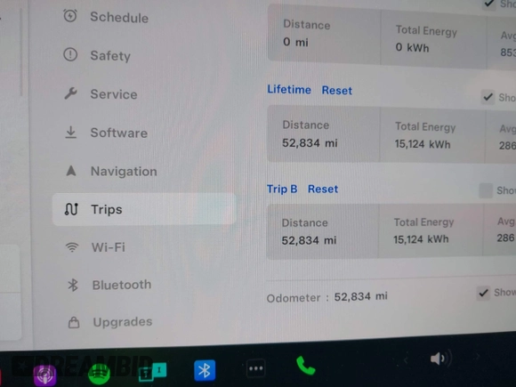 2022 Tesla Model Y Long Range z VIN 7SAYGDEE7NF385207, wystawiony jako IAAI lot #42054449 z przebiegiem 52 834 mil mil oraz . Historia ofert i sprzedaży dostępna na DreamBid. Obrazek 7.