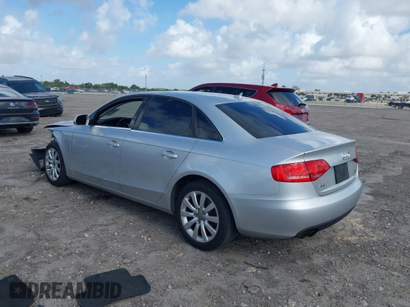 2010 Audi A4 z VIN WAUEFBFL4AN063332, wystawiony jako IAAI lot #41950185 z przebiegiem 132 635 mil mil oraz . Historia ofert i sprzedaży dostępna na DreamBid. Obrazek 3.