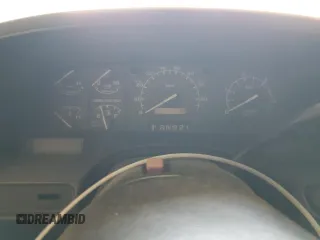 1997 Ford F-250 с VIN 1FTHX26F8VEA18584, выставлен на аукционе Copart как лот 58829945 с пробегом 337 016 миль миль и Списание • Salvage title. История ставок и продаж доступна на DreamBid. Изображение 9.