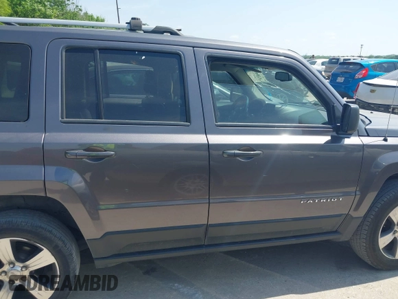 2016 Jeep Patriot Latitude with VIN 1C4NJRFB7GD658594, listed as a IAAI auction lot 42066483 with 146,492 mi miles. Bid and sale history available at carsss.com. Image 13.