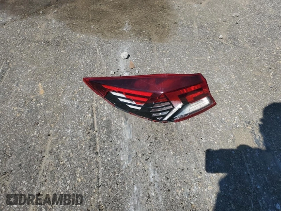 2020 Hyundai Elantra Value Edition z VIN KMHD84LF4LU026157, wystawiony jako Copart lot #52357745 z przebiegiem 67 740 mil mil oraz Nie do naprawy • Non repairable. Historia ofert i sprzedaży dostępna na DreamBid. Obrazek 12.