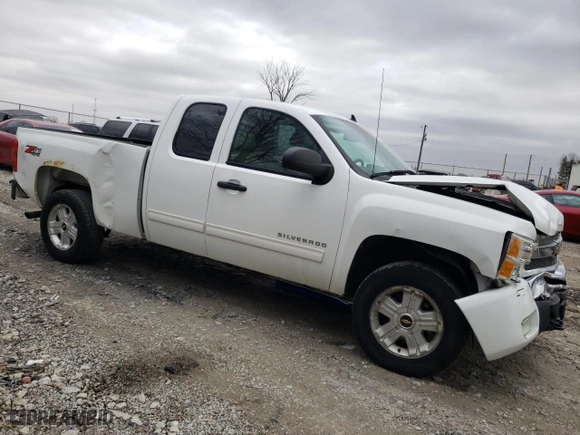 2010 Chevrolet Silverado 1500 LT with VIN 1GCSKSE39AZ126453, listed as a Copart auction lot 49468985 with 163,144 mi miles and Salvage Title. Bid and sale history available at carsss.com. Image 4.