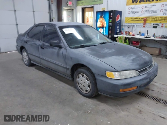 1997 Honda Accord DX with VIN 1HGCD5621VA005525, listed as a IAAI auction lot 42218121 with 196,053 mi miles and . Bid and sale history available at carsss.com. Image 1.